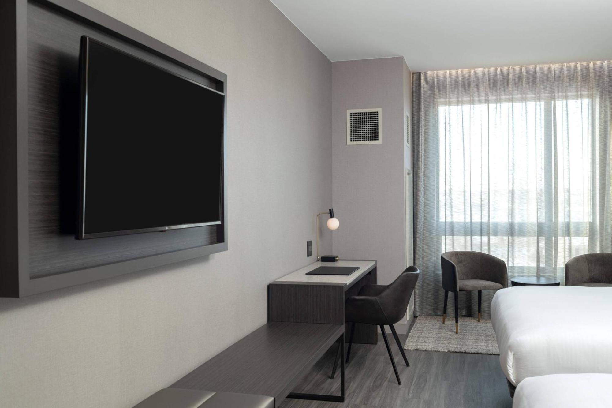 Ac Hotel By Marriott Portsmouth Downtown/Waterfront Zewnętrze zdjęcie